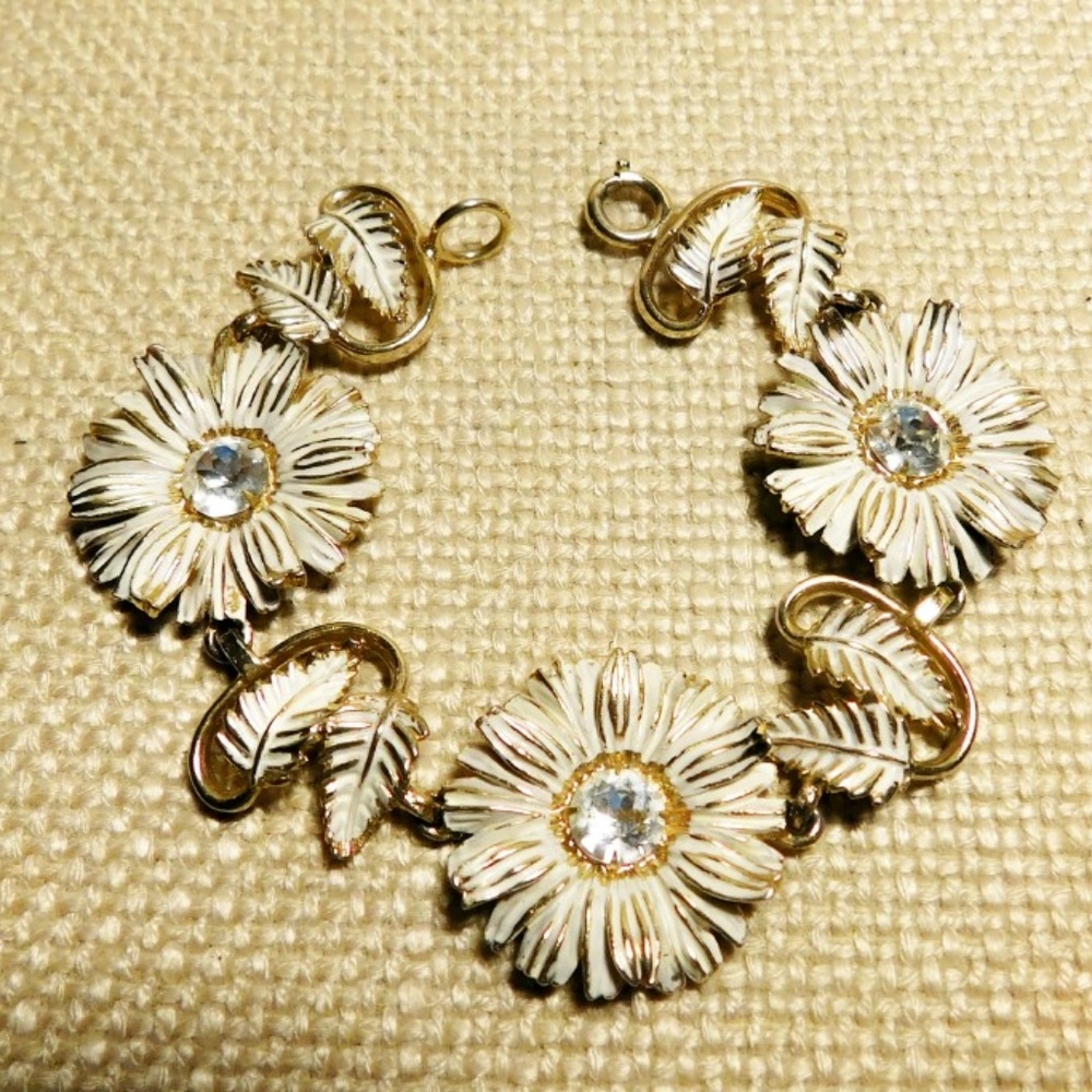 Vintage Marvella Golden Flowers Bracelet